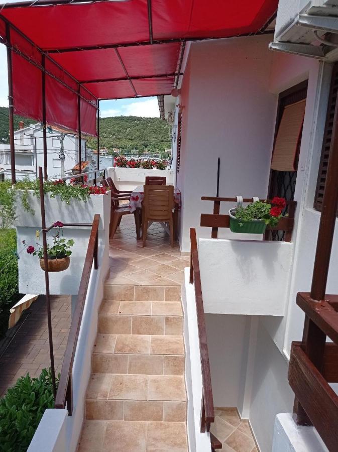 Apartment Supetarska Draga - Donja 5030A Ngoại thất bức ảnh